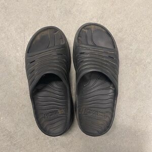 Hoka One One slides